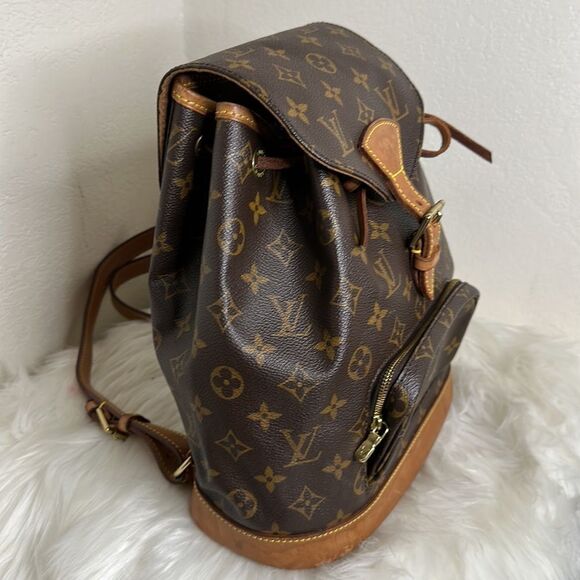 💯Authentic Louis Vuitton Monogram Backpack Small size🍀 - Picture 10 of 17